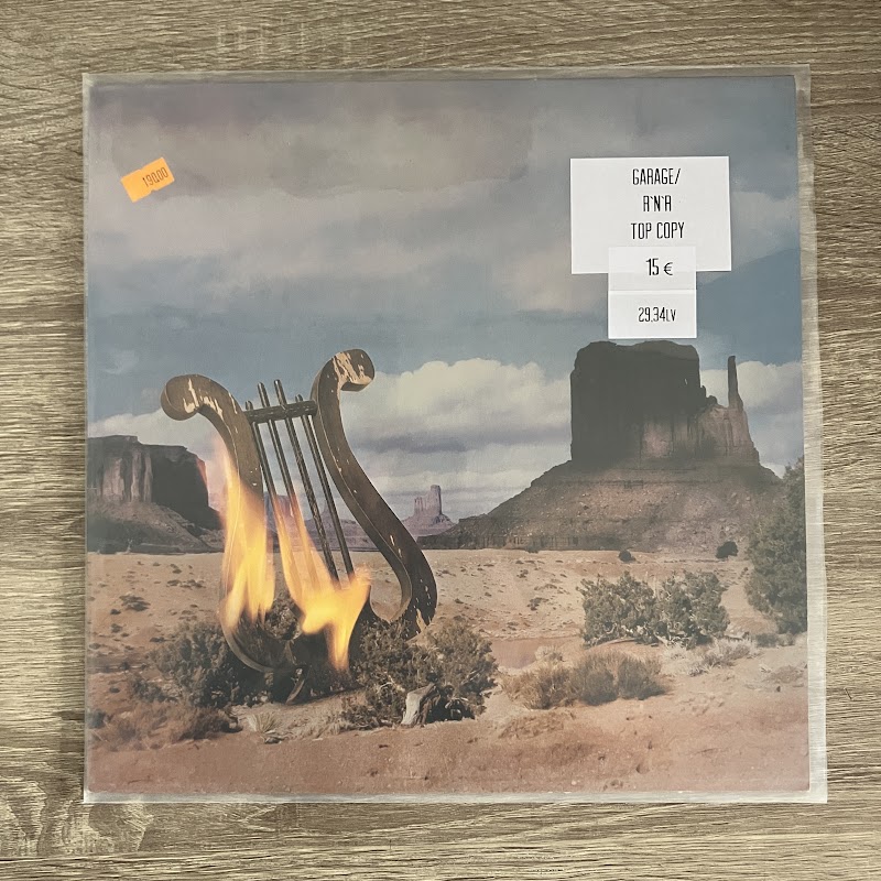 Lyres – On Fyre
