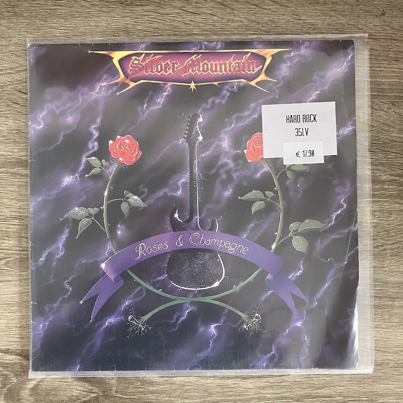 Silver Mountain – Roses & Champagne