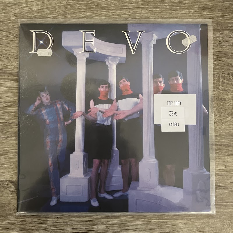 Devo – New Traditionalists
