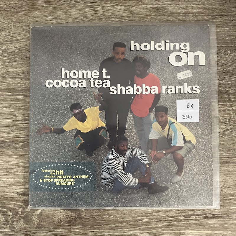 Home T, Cocoa Tea & Shabba Ranks – Holding On
