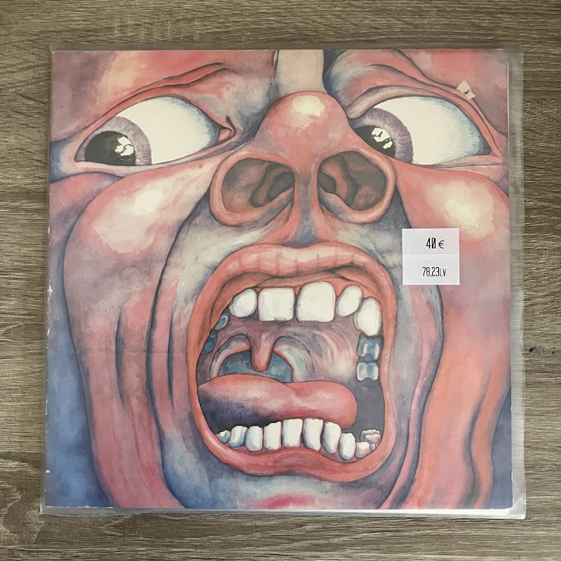 King Crimson – In The Court Of The Crimson King (An Observation By King Crimson)
